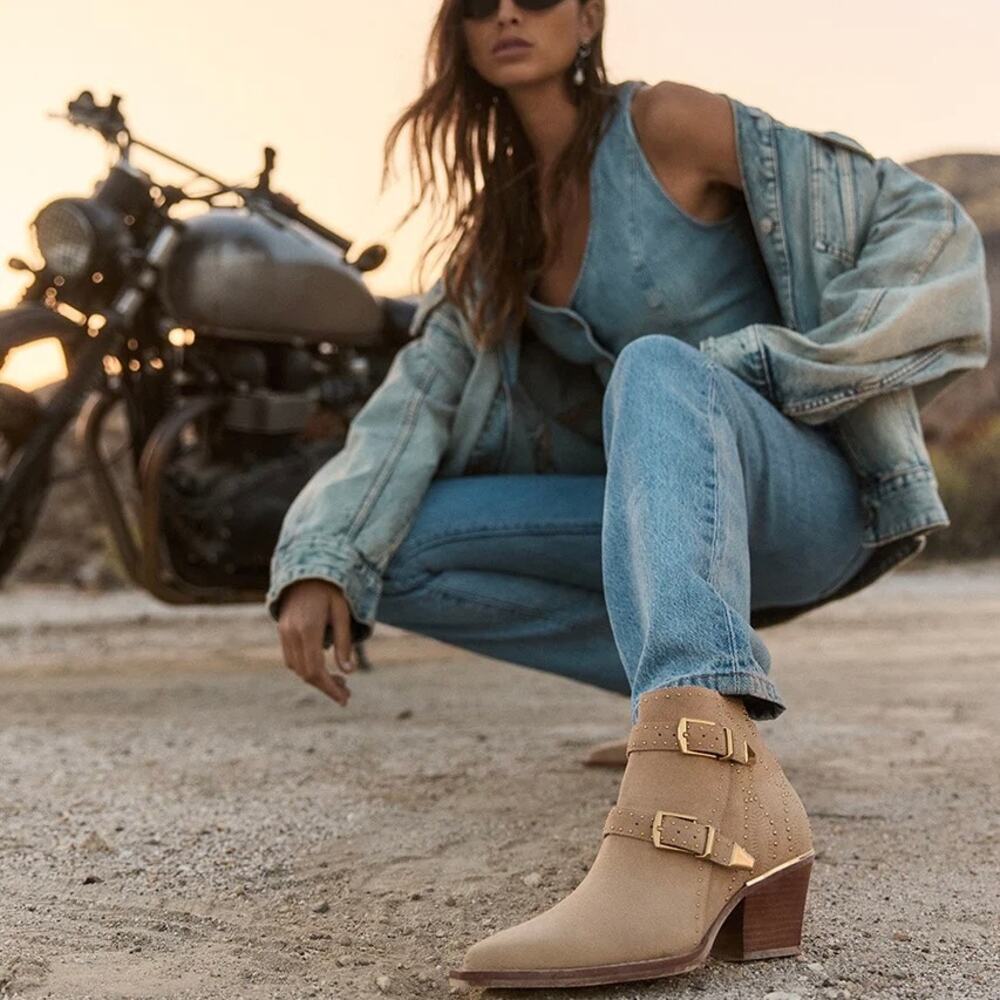 Dolce Vita Ronnie Suede Studded Buckle Ankle Boot Camel Size 8